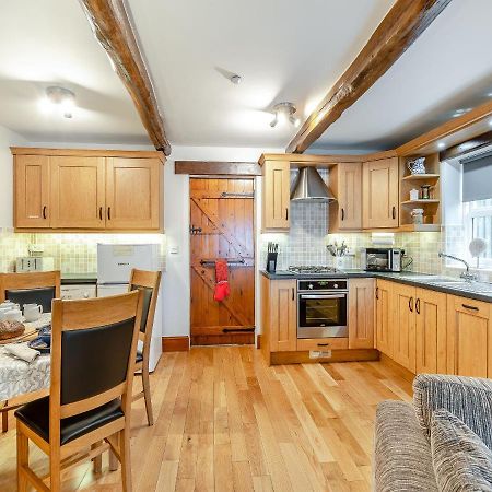 Nans Cottage - Uk43350 Уитби Екстериор снимка
