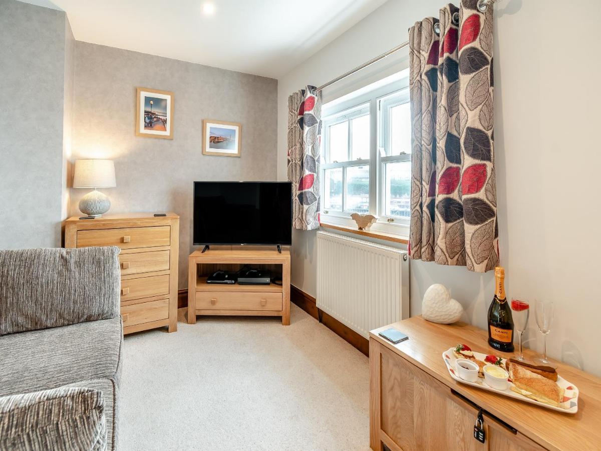 Nans Cottage - Uk43350 Уитби Екстериор снимка