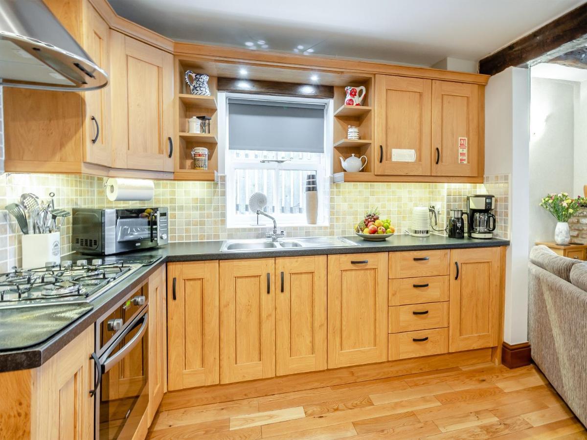 Nans Cottage - Uk43350 Уитби Екстериор снимка