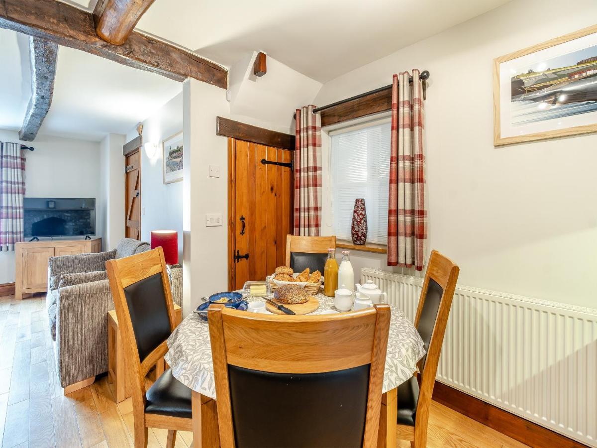 Nans Cottage - Uk43350 Уитби Екстериор снимка